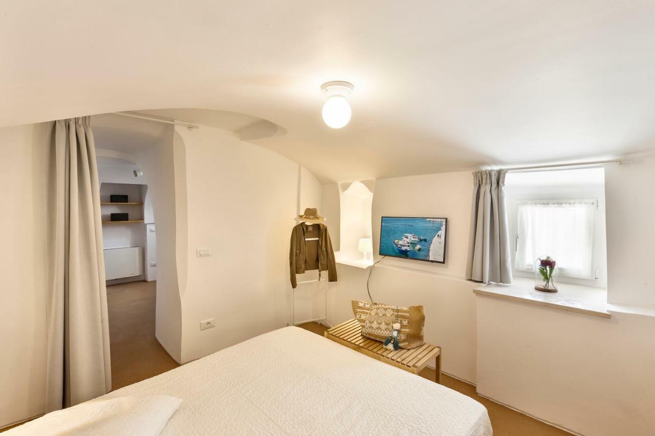 Casetta Sul Porto Antico โมโนโปลี ภายนอก รูปภาพ